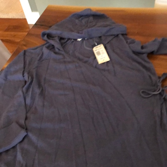 Roxy short set. - Picture 3 of 3